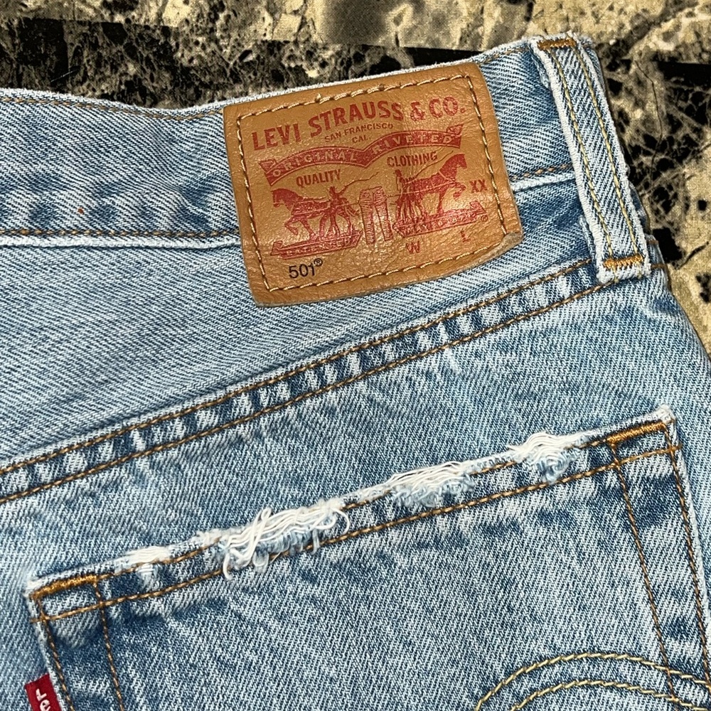 501 denim shorts